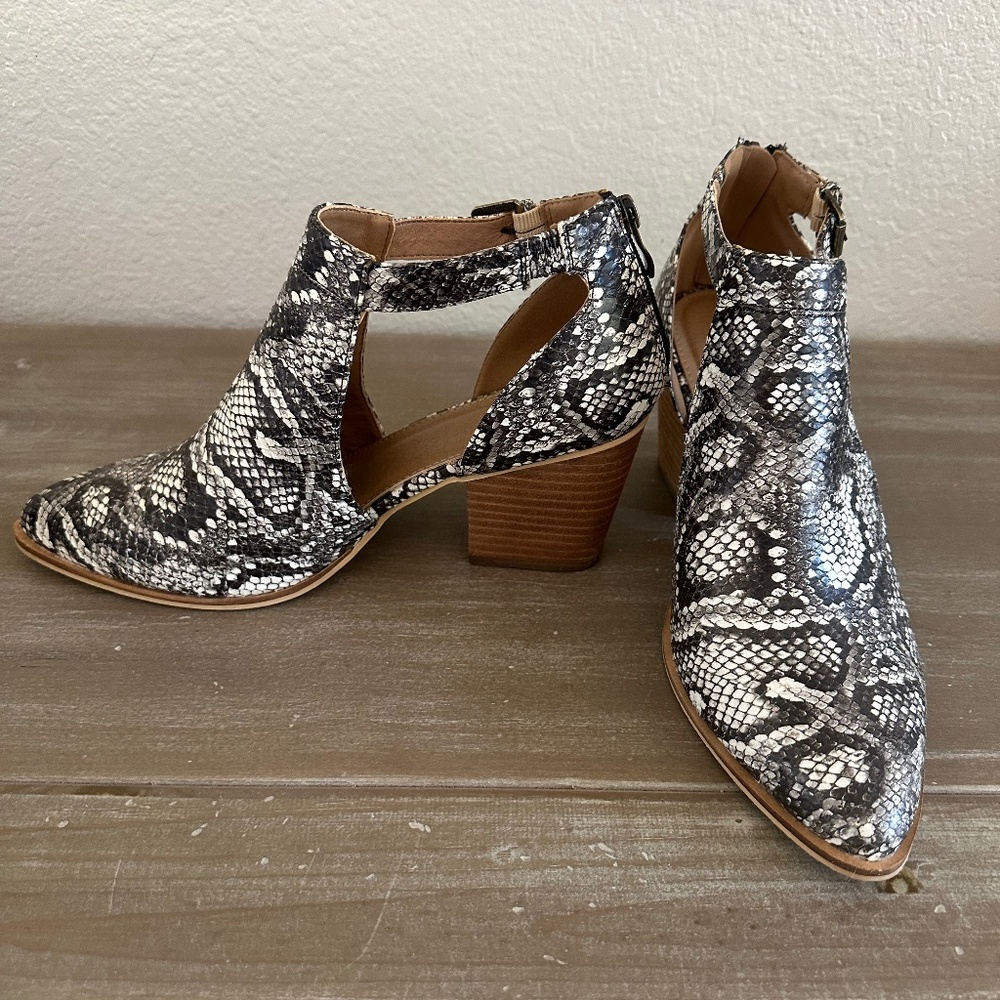 Cut out booties